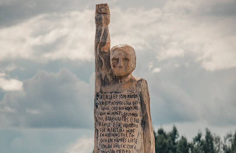 2.5m tall Freedom Fighter